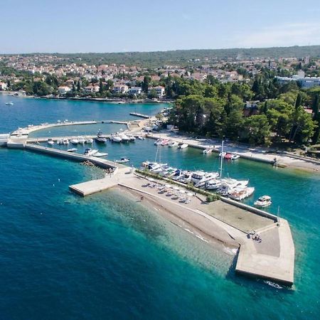 Apartman Snjezana Malinska Bagian luar foto